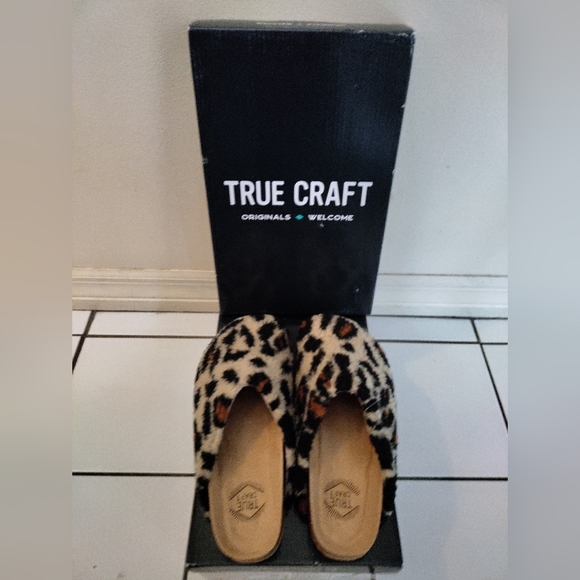 Brand new truecraft clogs - Picture 4 of 4